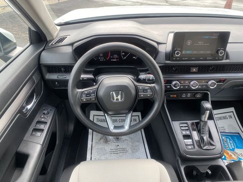 Used 2024 Honda CR-V EX image 20