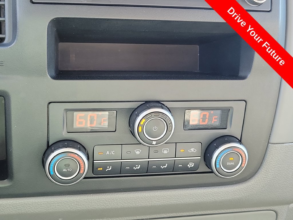 Used 2019 Nissan NV 3500 SL RWD image 13
