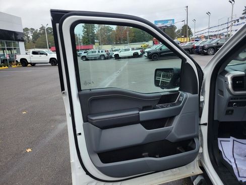 Used 2022 Ford F150 XLT w/ Equipment Group 302A High image 8