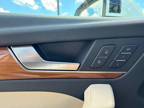 Used 2021 Audi Q5 2.0T Premium w/ Convenience Package AWD/4WD image 17