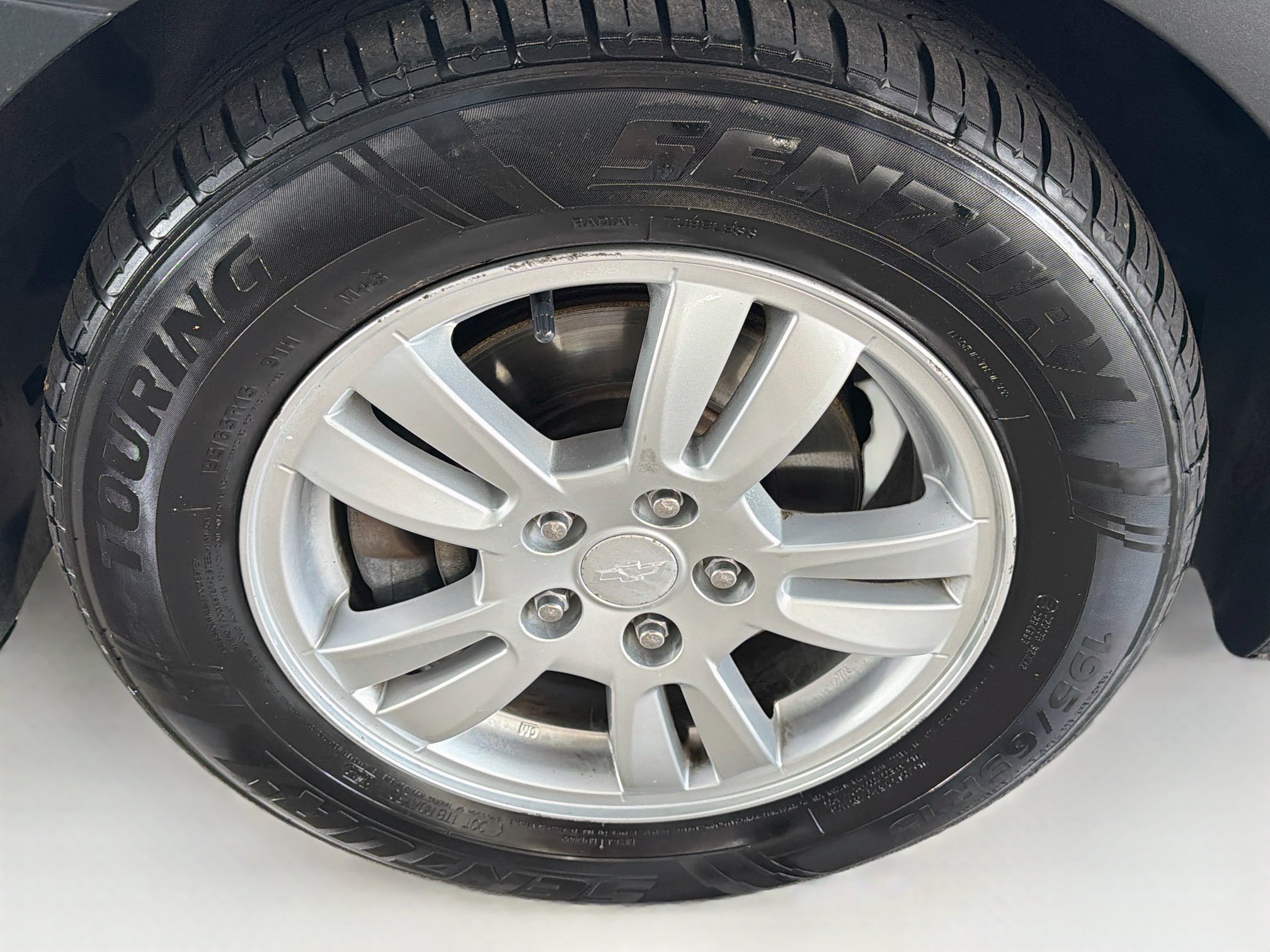 Used 2015 Chevrolet Sonic LT FWD image 11