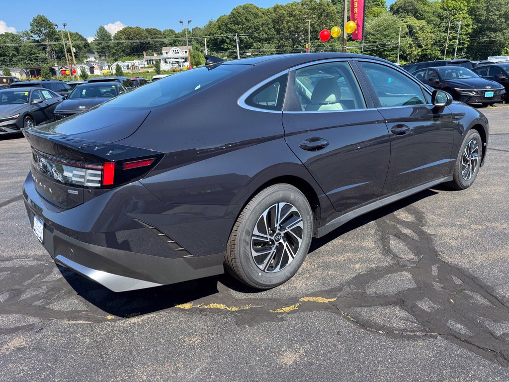New 2026 Hyundai Sonata Blue FWD image 5