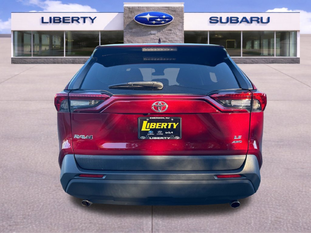Used 2023 Toyota RAV4 LE AWD/4WD image 7