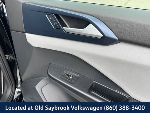 Certified 2023 Volkswagen Taos SE w/ Panoramic Sunroof Package AWD/4WD image 29