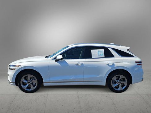 Certified 2026 Genesis GV70 2.5T Advanced w/ G1 Accessory Package AWD/4WD image 5
