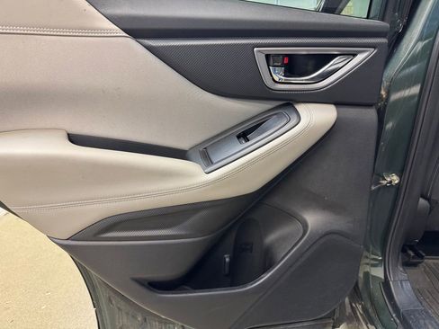 Used 2022 Subaru Forester Premium AWD/4WD image 15