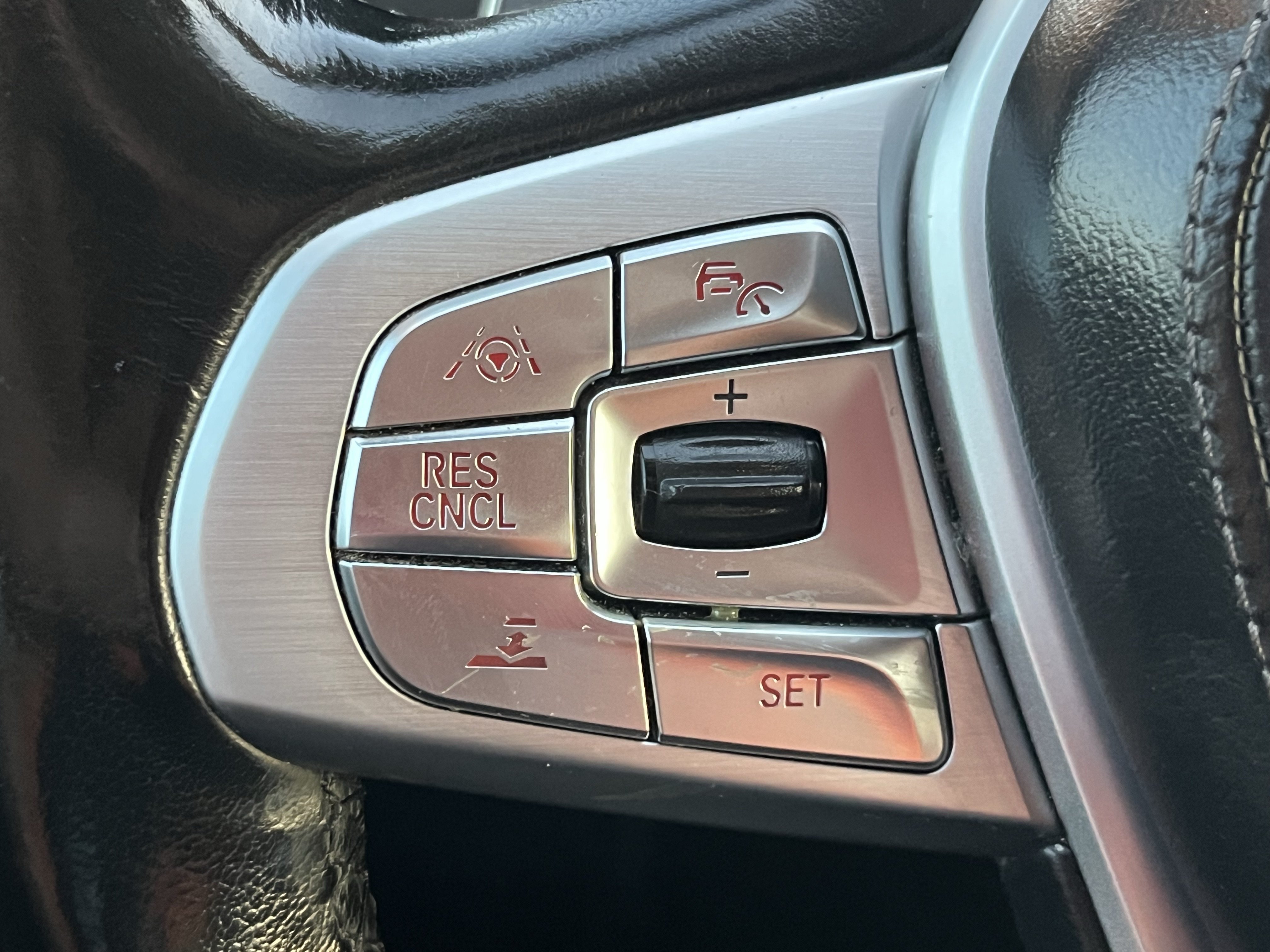 Used 2017 BMW 740i RWD image 22