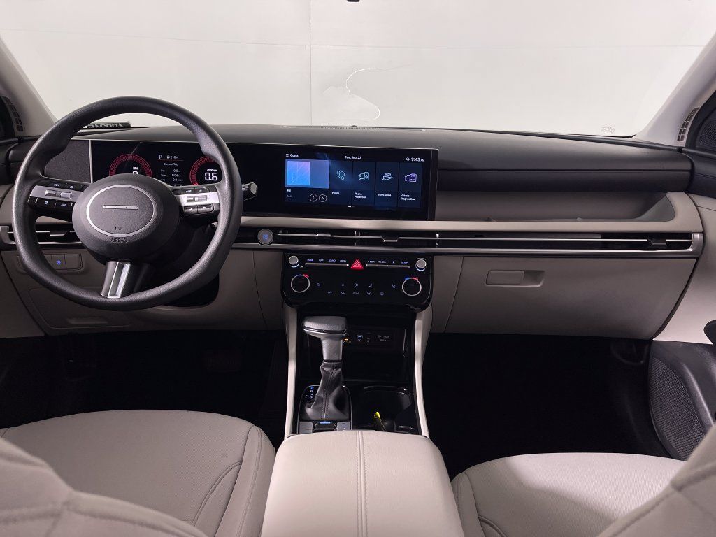 Certified 2025 Hyundai Tucson SEL FWD image 15