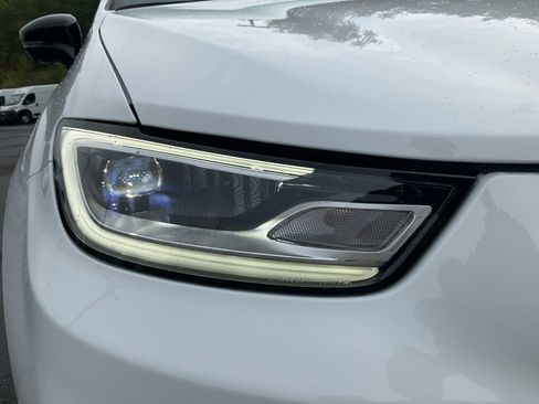 New 2026 Chrysler Pacifica Limited w/ S Appearance Package image 17