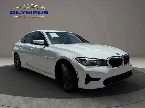Used 2020 BMW 330i Sedan w/ Driving Assistance Package RWD image 2