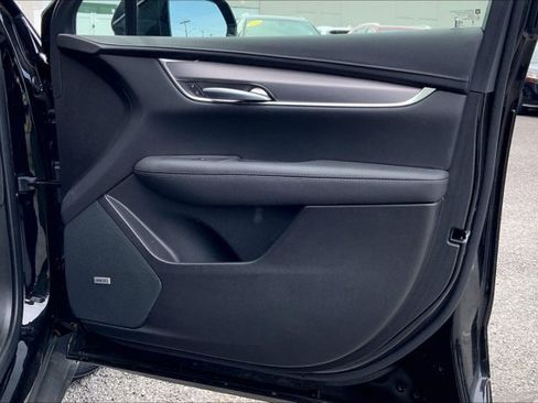 Used 2025 Cadillac XT5 Luxury w/ LPO, Floor Liner Package AWD/4WD image 24