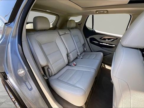 Used 2024 GMC Terrain Denali w/ Denali Premium Package AWD/4WD image 17
