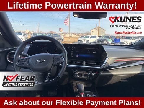 Used 2024 Chevrolet Trax RS w/ Sunroof Package FWD image 37