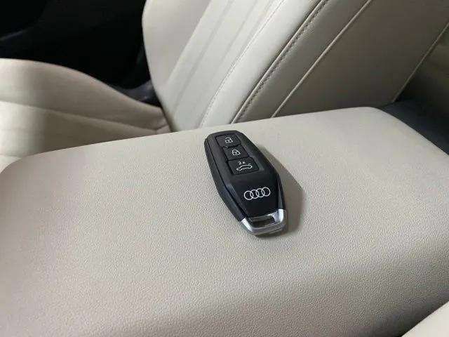 Used 2025 Audi A6 e-tron Premium Plus w/ Premium Plus RWD image 84