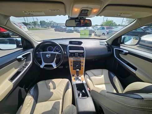 Used 2011 Volvo XC60 3.2 R-Design image 7