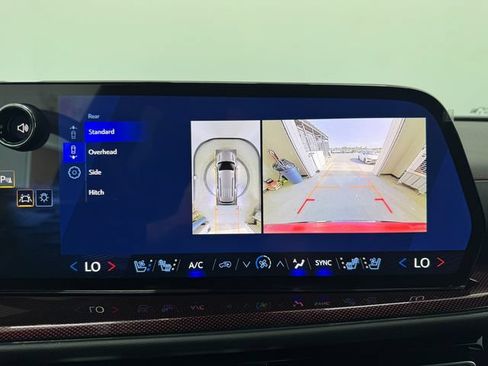 Used 2026 Chevrolet Traverse RS w/ LPO, Floor Liner Package FWD image 29