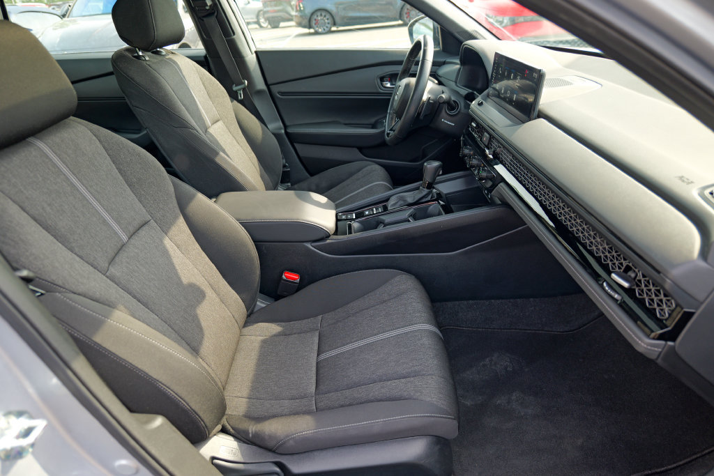 Used 2023 Honda Accord Sport image 35