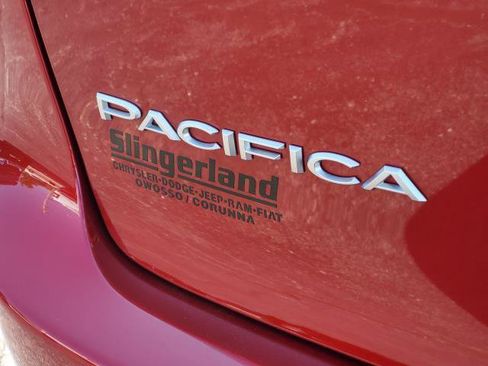 Used 2024 Chrysler Pacifica Pinnacle AWD/4WD image 36