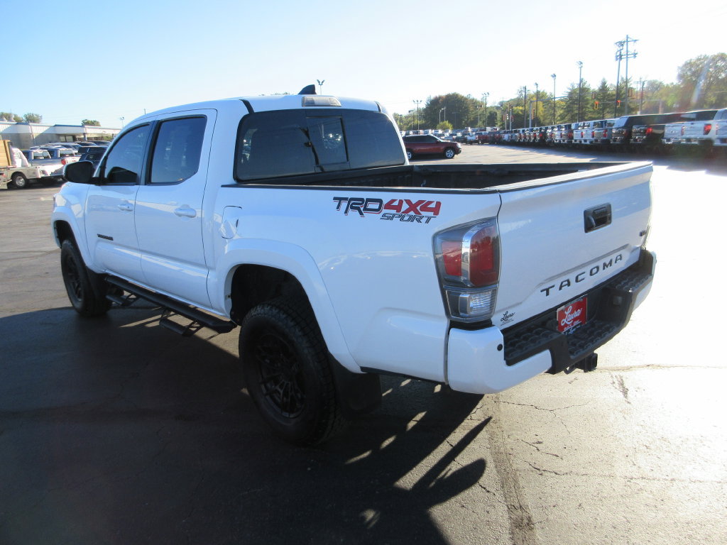 Used 2023 Toyota Tacoma TRD Sport w/ Technology Package AWD/4WD image 8