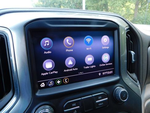 Used 2021 Chevrolet Silverado 1500 LT w/ Bed Protection Package AWD/4WD image 8