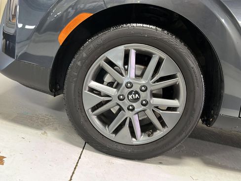 Used 2021 Kia Soul S image 26