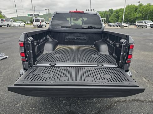 New 2026 Nissan Frontier SV AWD/4WD image 10