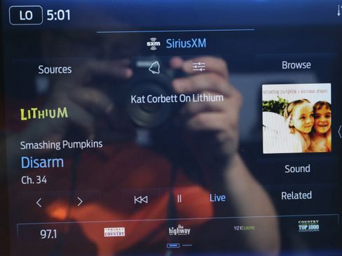 Used 2023 Ford F150 XLT w/ Equipment Group 302A High image 19