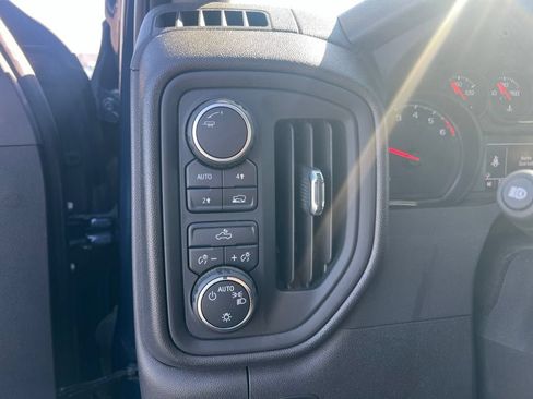 Used 2023 Chevrolet Silverado 1500 Custom AWD/4WD image 12