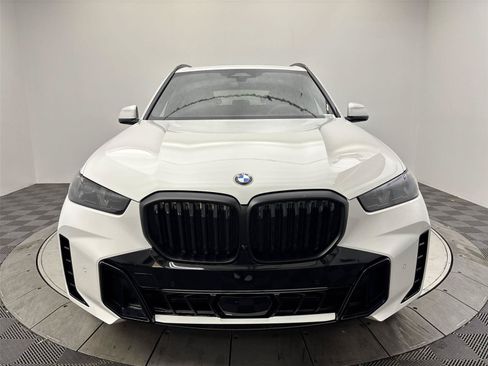 New 2026 BMW X5 xDrive40i w/ M Sport Package AWD/4WD image 14