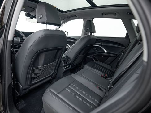 Used 2025 Audi Q5 Premium w/ Convenience Package AWD/4WD image 15