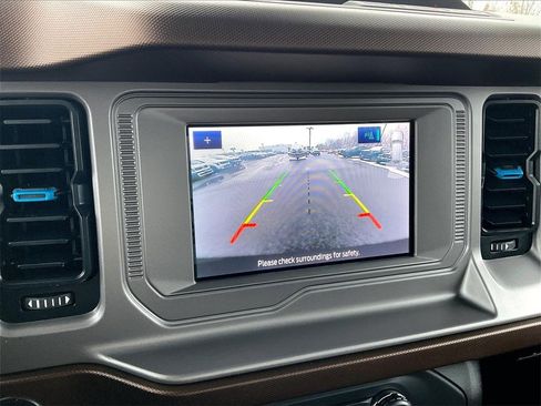 Used 2023 Ford Bronco Outer Banks image 18