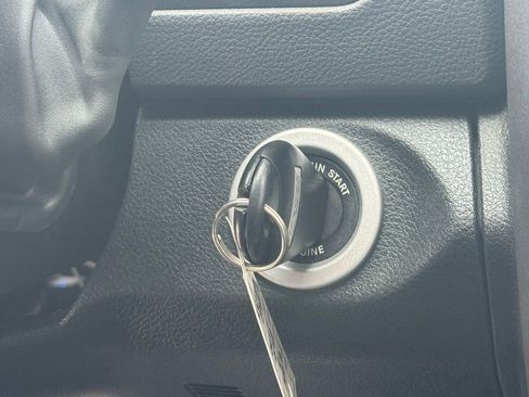 Used 2018 RAM 2500 Tradesman w/ Chrome Appearance Group image 26