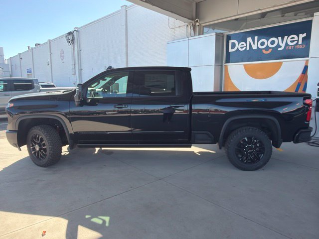 New 2026 Chevrolet Silverado 2500 High Country w/ Midnight Edition AWD/4WD image 8