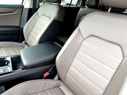 New 2026 Volkswagen Atlas SEL AWD/4WD image 11