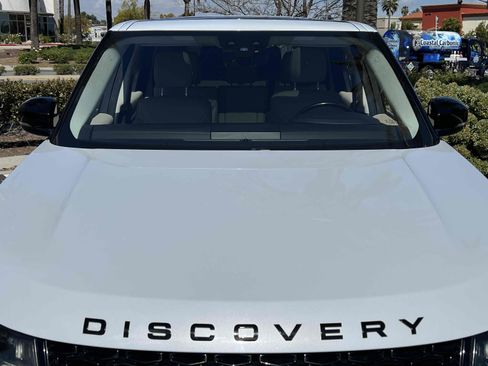 Used 2020 Land Rover Discovery Landmark image 57