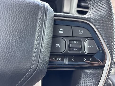 Used 2024 Toyota Tundra Limited image 27