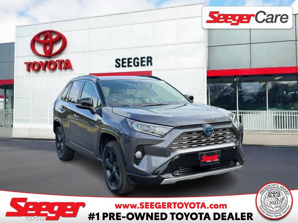 Used 2021 Toyota RAV4 XSE w/ XSE Grade Weather Package AWD/4WD image 1