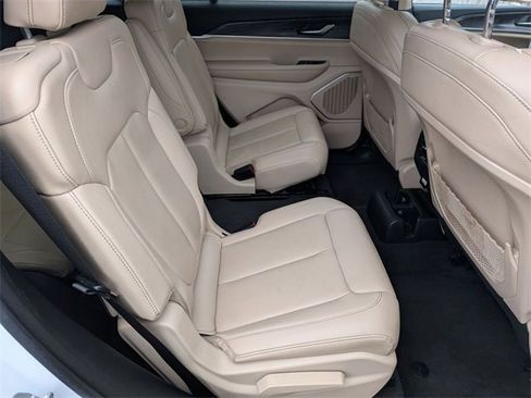 Certified 2021 Jeep Grand Cherokee L Limited image 28