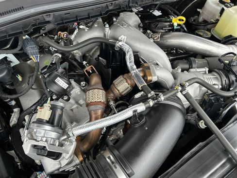 Used 2021 Ford F250 Lariat w/ FX4 Off-Road Package image 30