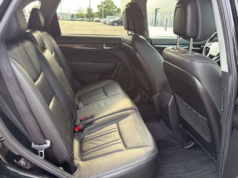 Used 2013 Kia Sorento EX FWD image 11