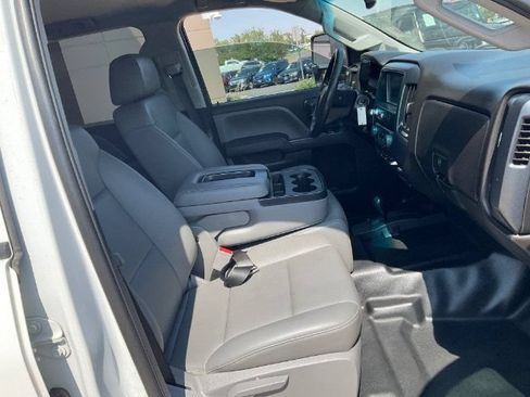 Used 2018 Chevrolet Silverado 2500 W/T w/ WT Convenience Package AWD/4WD image 10