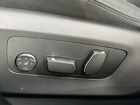 New 2026 BMW 530i xDrive w/ Premium Package image 19