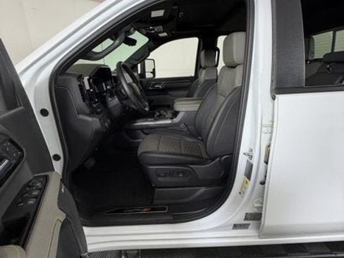 Certified 2025 Chevrolet Silverado 2500 ZR2 w/ Technology Package AWD/4WD image 8