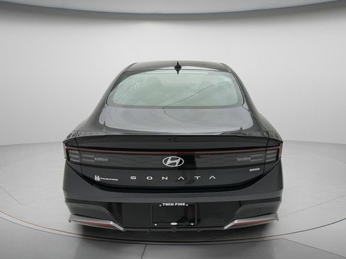 Used 2025 Hyundai Sonata SEL FWD image 5