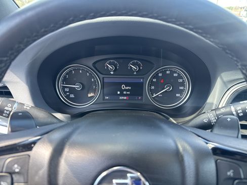 Used 2023 Buick Enclave Essence w/ Experience Buick Package image 21