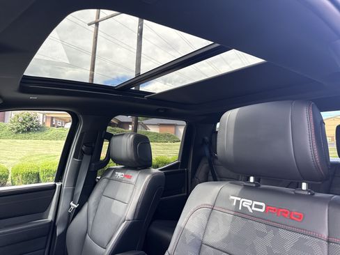 Used 2025 Toyota Tundra TRD Pro AWD/4WD image 30