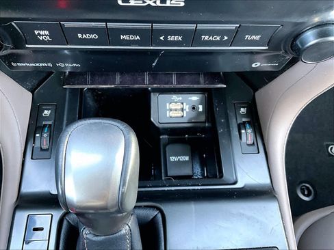 Used 2023 Lexus GX 460 Premium w/ Premium Package image 28