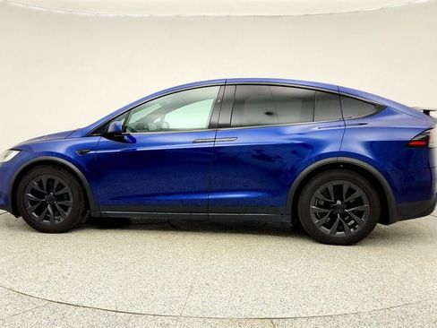 Used 2022 Tesla Model X Plaid image 8