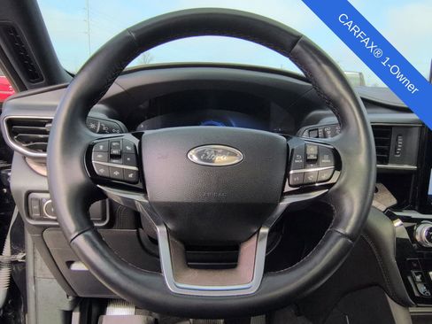 Used 2024 Ford Explorer Platinum w/ Technology Package image 28