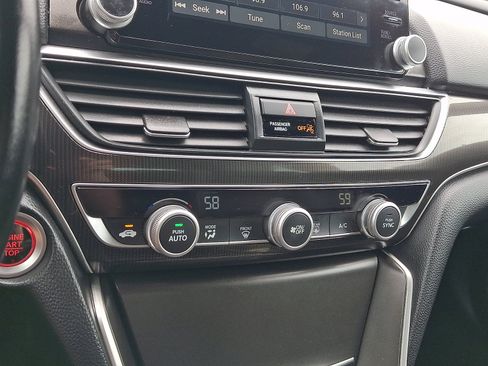 Used 2019 Honda Accord Sport image 15